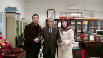 访院士传递华晶温度 迎新春深化创新合作
